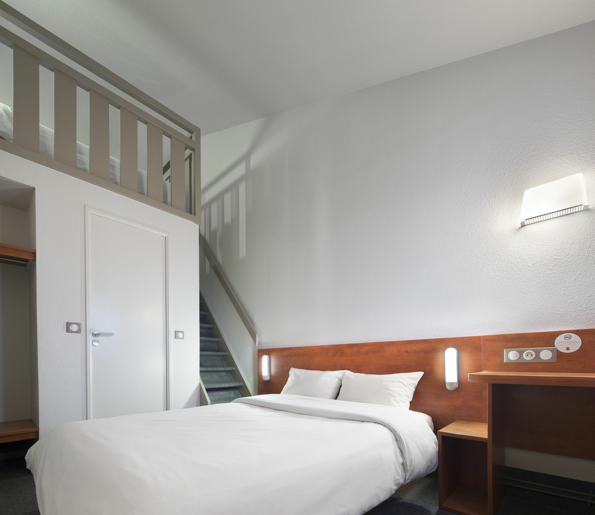 B&B Hôtel Angers 1 Beaucouzé Exterior foto