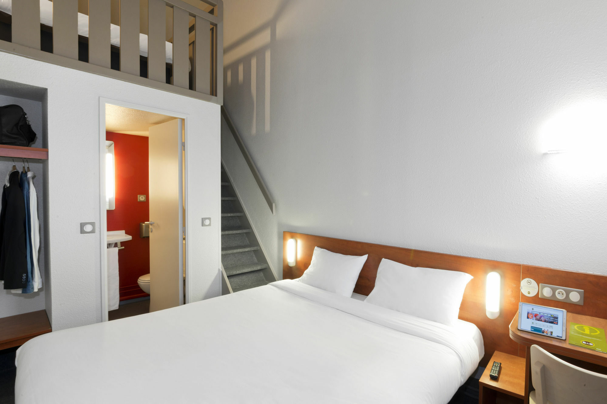 B&B Hôtel Angers 1 Beaucouzé Exterior foto